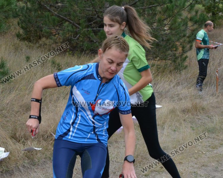 190 състезатели по спортно ориентиране на старта край яз. Сивата вода за "Приз Хасково"