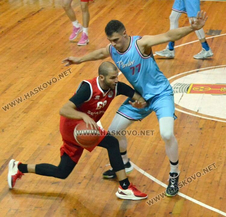 3 от 3 за баскетболния „Хасково“ 