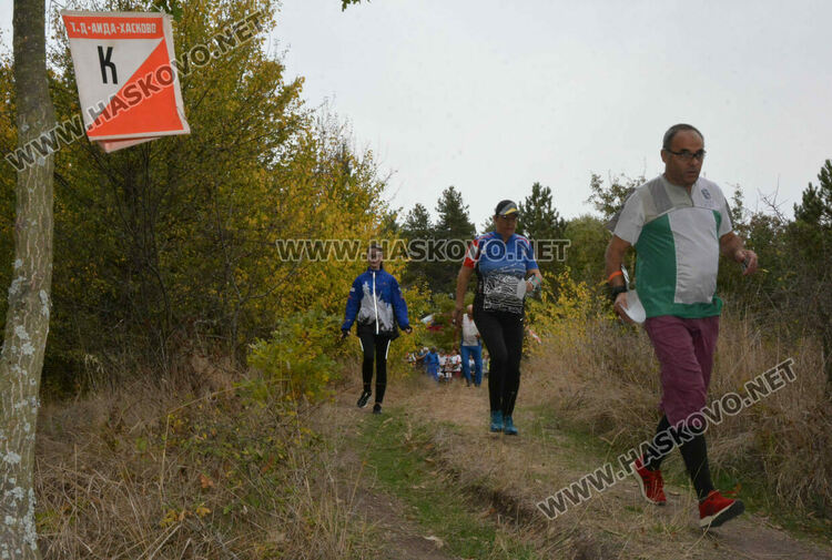 190 състезатели по спортно ориентиране на старта край яз. Сивата вода за "Приз Хасково"