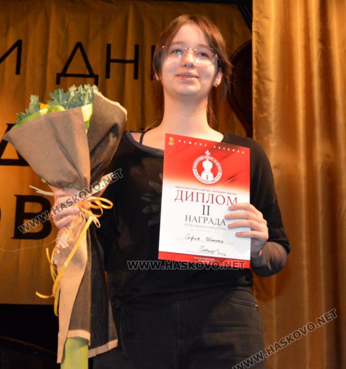 С награди и лауреатски концерт завърши Международния конкурс за млади цигулари 
