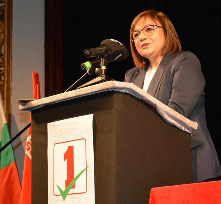 Корнелия Нинова подкрепи местната съветническа листа на БСП и Николай Ставрев за кмет на Хасково