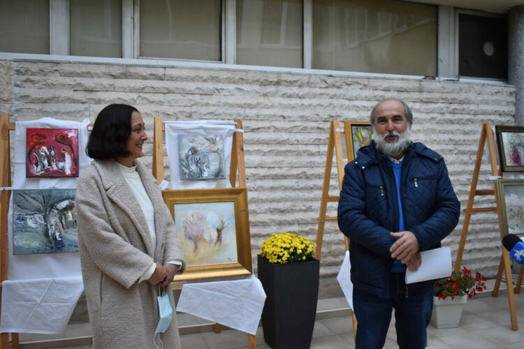 Изложба на Радослава Манова - Раде ще бъде открита в Художествената галерия в Перник