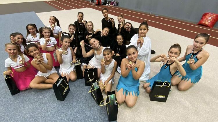 Пет медала за гимнастичките от „Аида“ на Държавното по масов спорт