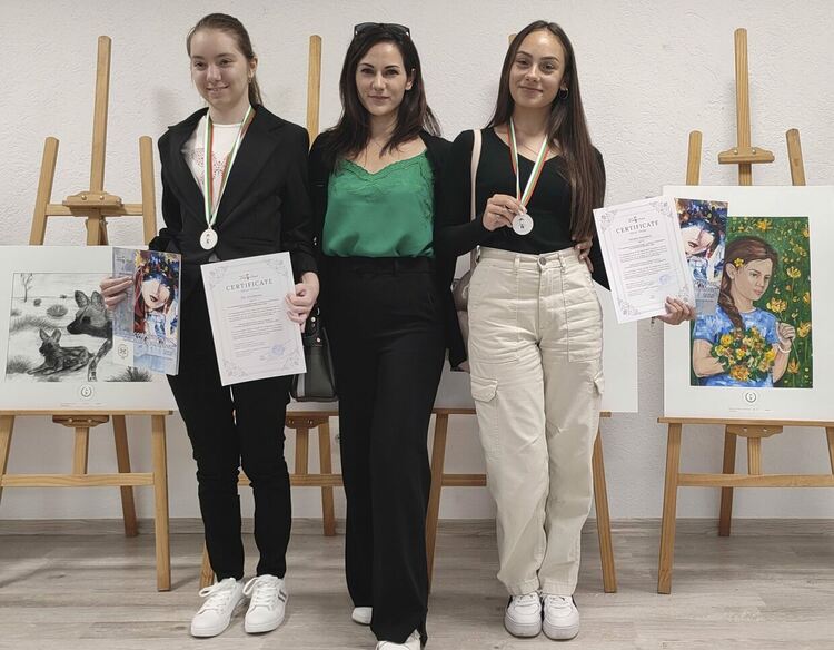 Художници от школа „Дъга“ са сред призьорите на Х Световен конкурс за детска рисунка