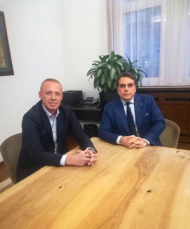Асен Василев изрази пълна подкрепа за независимия кандидат за кмет на Хасково Николай Ставрев
