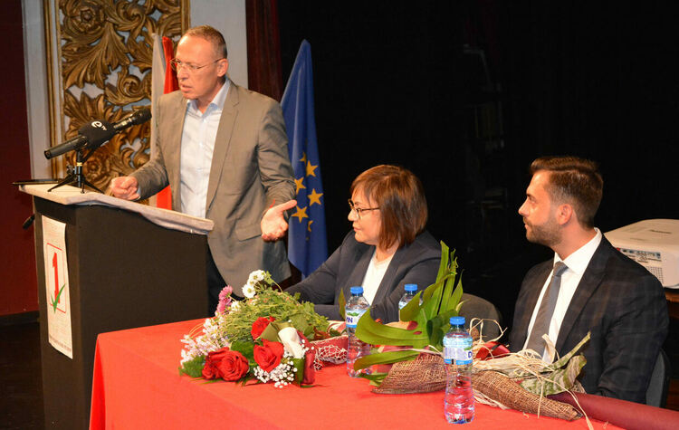 Корнелия Нинова подкрепи местната съветническа листа на БСП и Николай Ставрев за кмет на Хасково