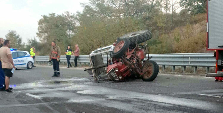 Акт за жената, ударила с колата си трактор край Хасково