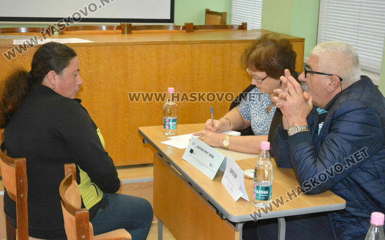 12 работодатели предложиха позиции на трудовата борса в Хасково