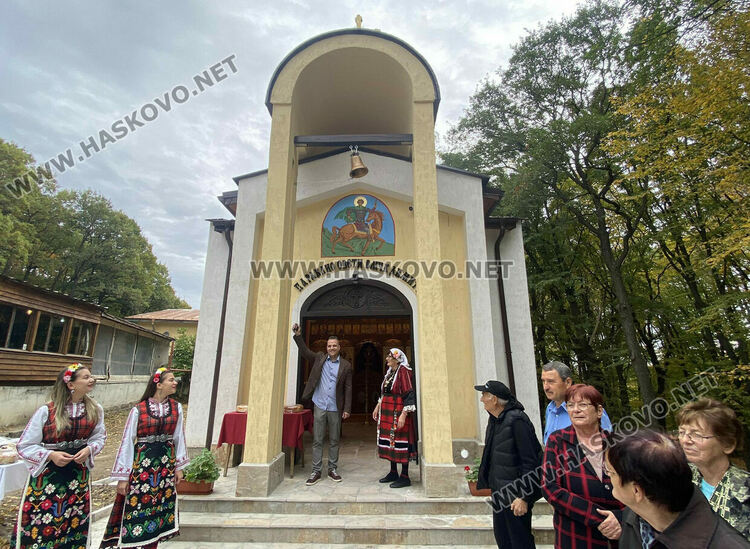 150-годишна икона на св.Димитър ще озарява новия параклис на името на светията под връх Аида