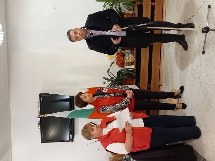 За 145 години Български червен кръст 15 изявени доброволци от Смолянско бяха отличени