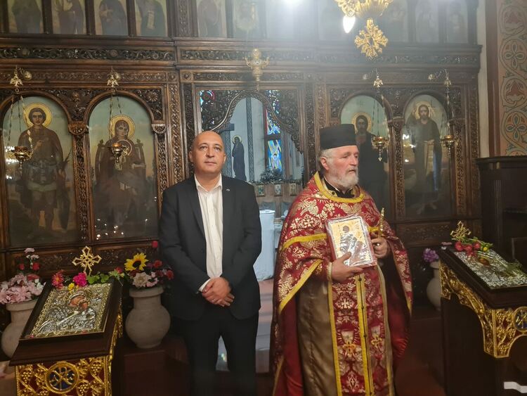 Ерол Мюмюн връчи на кърджалиец икона от името на Пеевски
