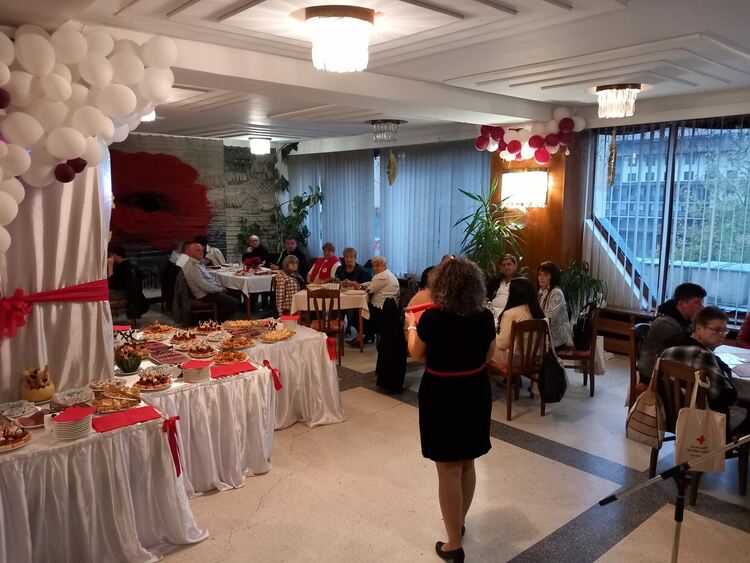 За 145 години Български червен кръст 15 изявени доброволци от Смолянско бяха отличени