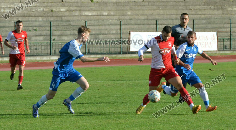 „Саяна Хасково“ мина и през „Левски“