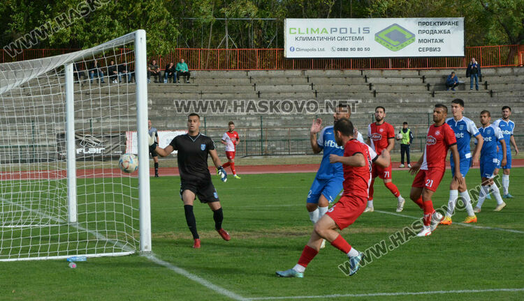 „Саяна Хасково“ мина и през „Левски“
