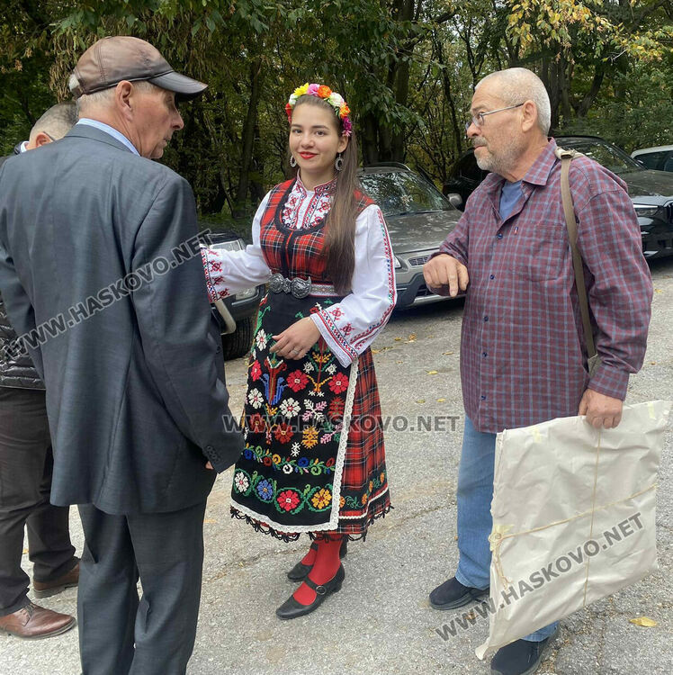 150-годишна икона на св.Димитър ще озарява новия параклис на името на светията под връх Аида