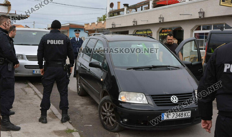  Крадена кола и дрога са открити при масираната полицейска акция в Хасковско