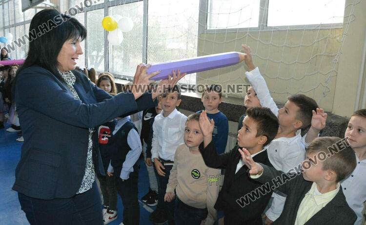 Нови рицари на знанието са вече в редиците на ОУ „Христо Смирненски“