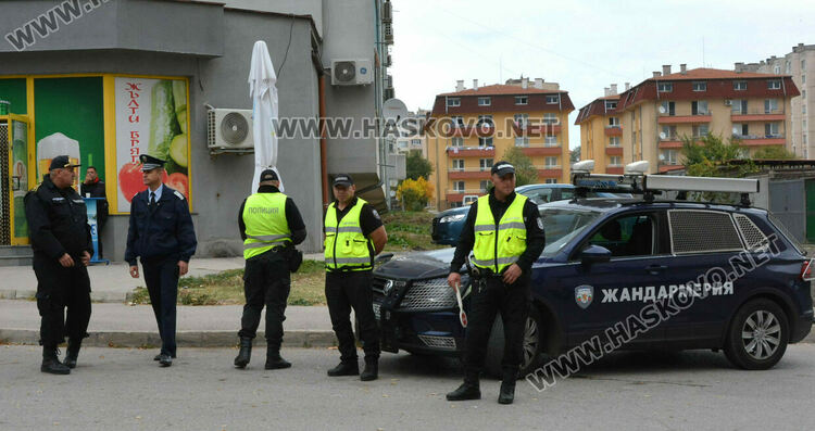 Над 100 души проверени при специализираните полицейски акции в региона 