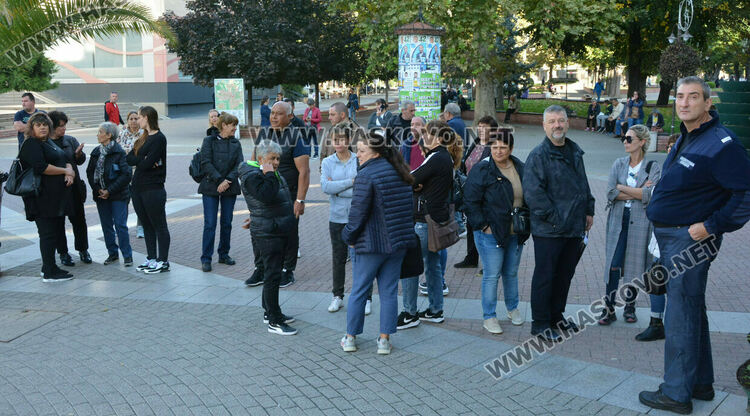 Започна раздаването на бюлетините