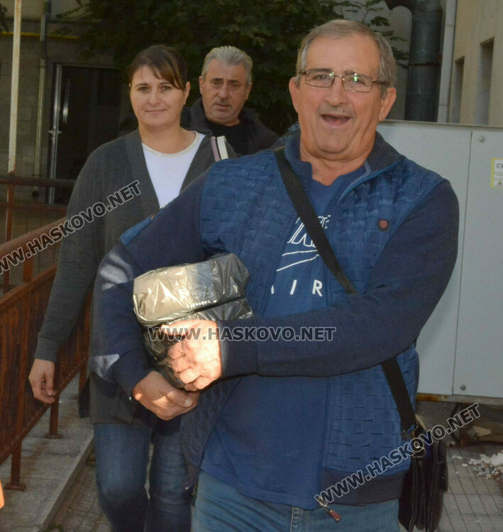 Започна раздаването на бюлетините