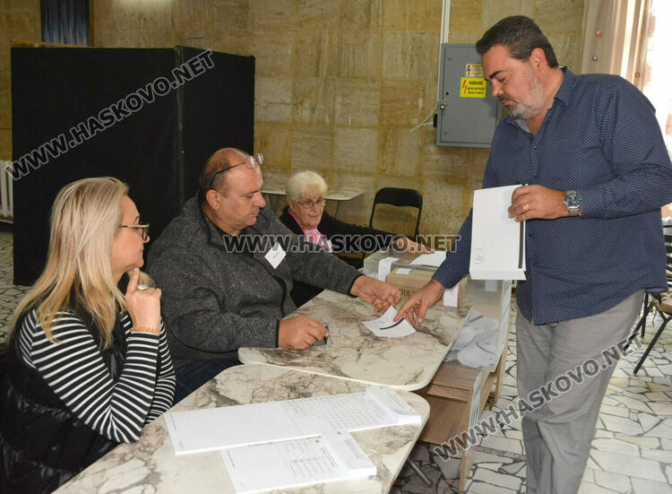 Марин Райчев: Хора, гласувайте по съвест и не продавайте бъдещето на децата ни!