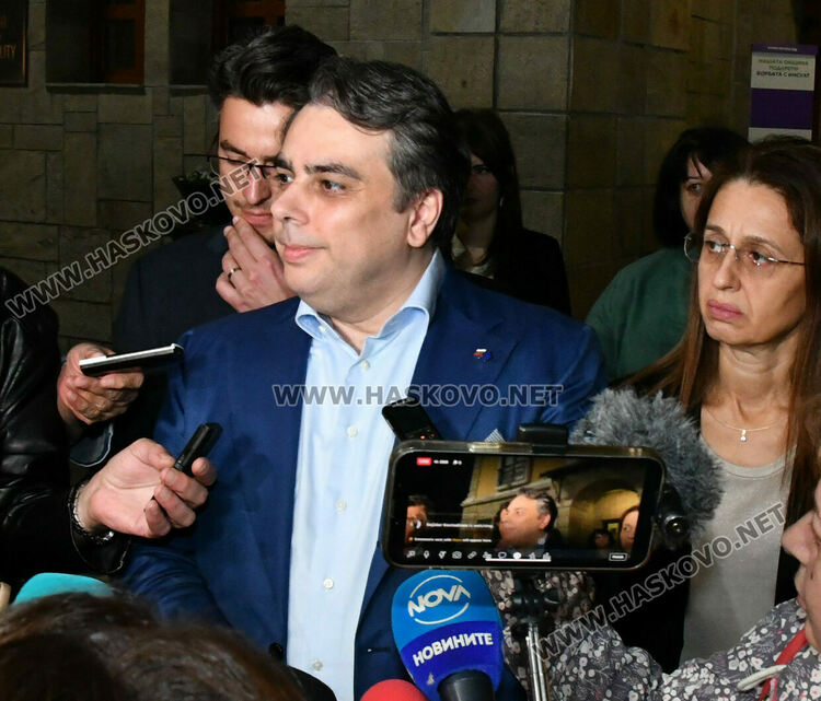Асен Василев: Това, което се случва в последните няколко мандата на управление, е присъда за Хасково