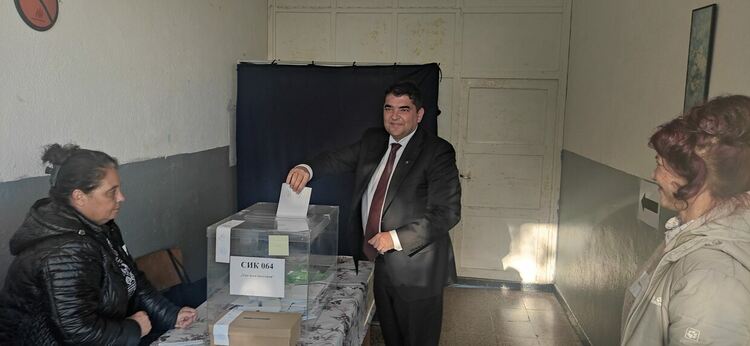 За справедливо разпределение на бюджета на общината гласува днес Стефан Димитров 