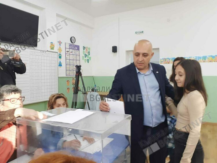 Ерол Мюмюн:Гласувам за Ново начало!