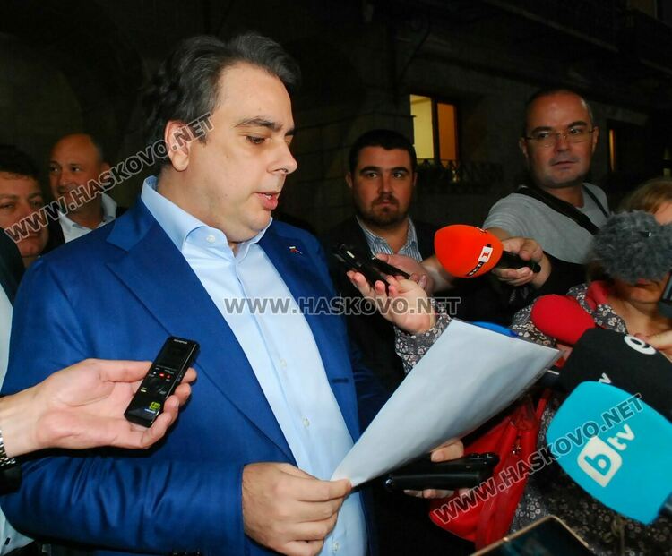 Асен Василев: Това, което се случва в последните няколко мандата на управление, е присъда за Хасково