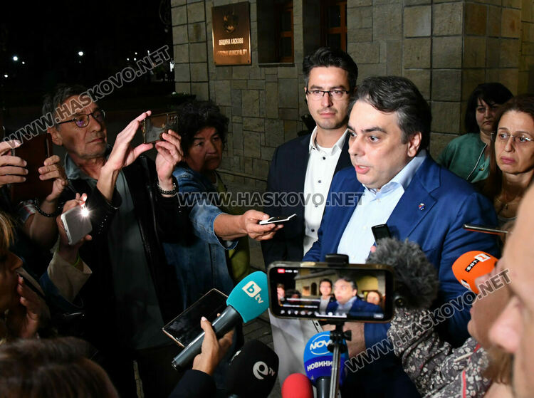 Асен Василев: Това, което се случва в последните няколко мандата на управление, е присъда за Хасково