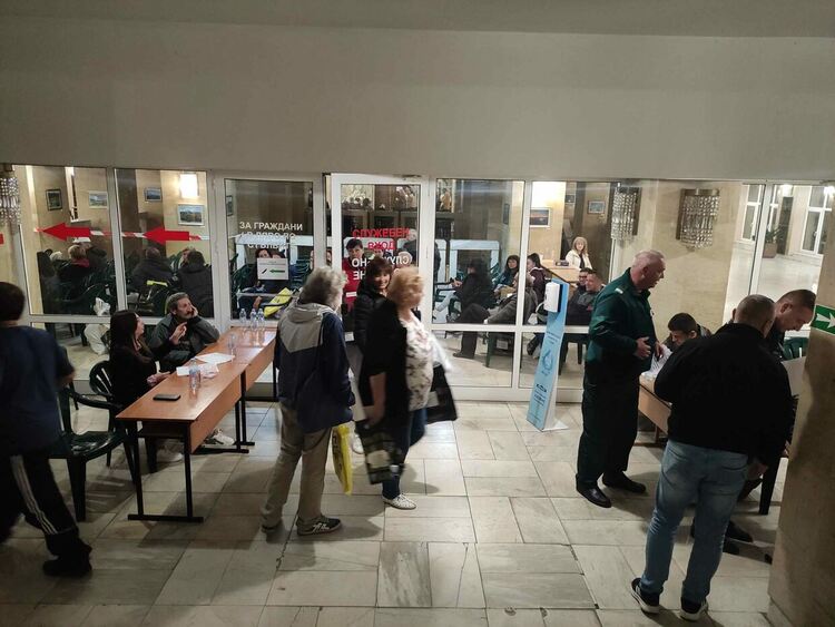 Окончателно: В Смолян балотаж между Николай Мелемов и Стефан Сабрутев