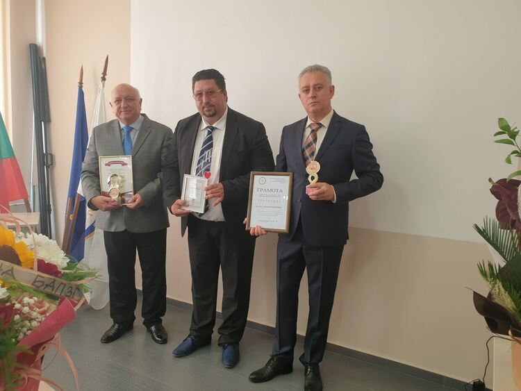 Хоспис“Добролюбие „ с благодарности за 15-годишния си юбилей