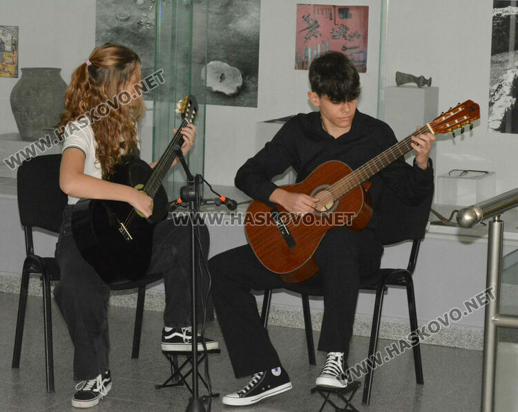 Наградиха лауреатите на Националния конкурс за ораторско майсторство „Мисия будител“