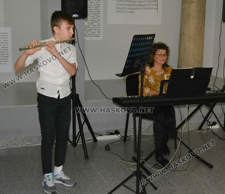 Наградиха лауреатите на Националния конкурс за ораторско майсторство „Мисия будител“