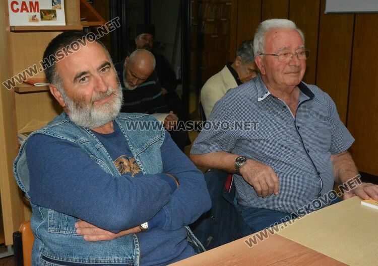 Елена Алекова представи книгата си „Моите срещи с Хасково“