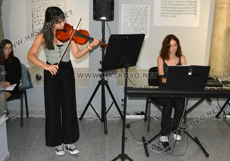 Наградиха лауреатите на Националния конкурс за ораторско майсторство „Мисия будител“