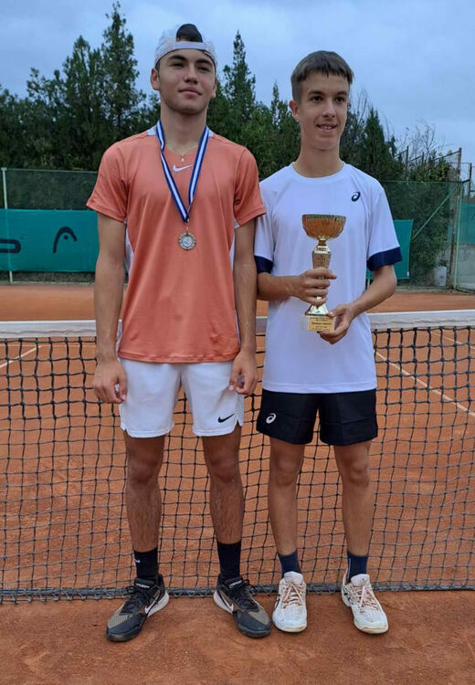 Калоян Шиков и Александра Момчилова триумфираха на тенис турнир в Хасково