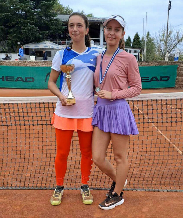 Калоян Шиков и Александра Момчилова триумфираха на тенис турнир в Хасково