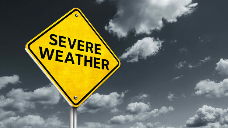  Франция и Великобритания се подготвят за мощната буря „Сиаран”