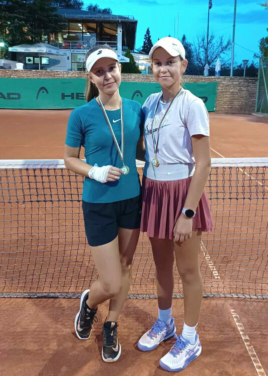 Калоян Шиков и Александра Момчилова триумфираха на тенис турнир в Хасково