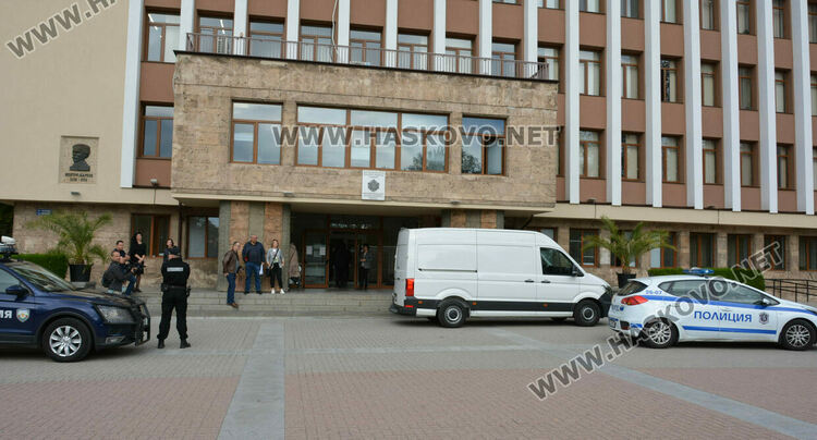 Общините получават бюлетините за кметския балотаж в неделя днес