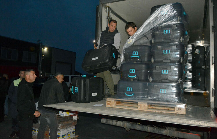 Машините за вота на втори тур вече се предоставят в секциите