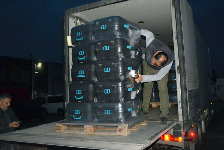 Машините за вота на втори тур вече се предоставят в секциите