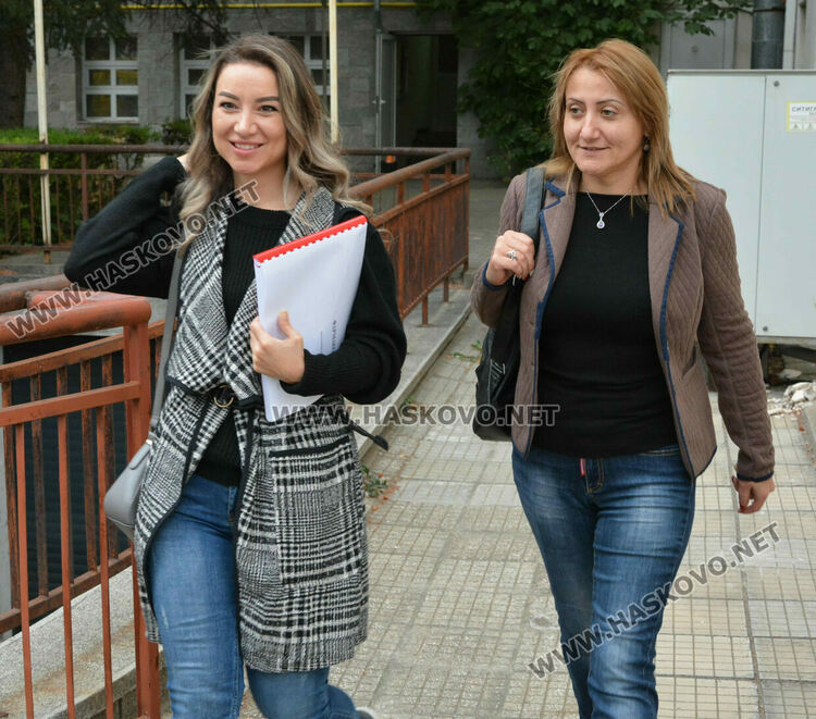 Членовете на СИК в Хасково взеха бюлетините и изборните книжа за вота в неделя