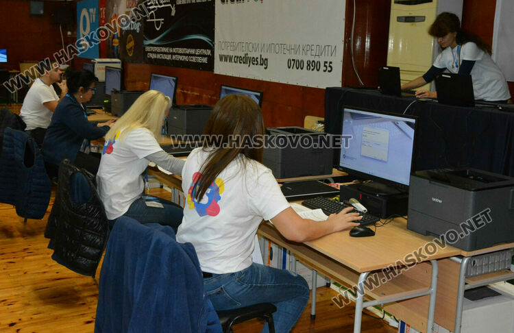 Започна предаването на бюлетините в ОИК – Хасково 