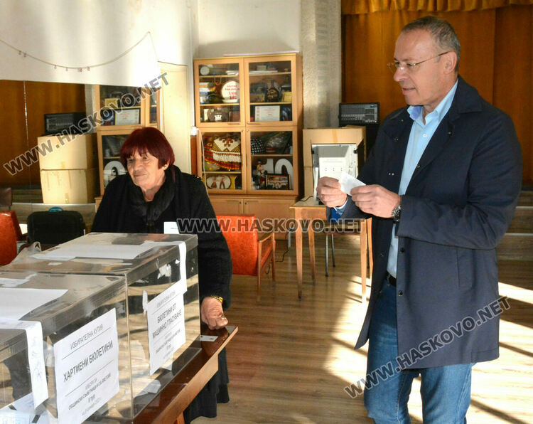 Николай Ставрев: Гласувах за по-доброто бъдеще на Хасково
