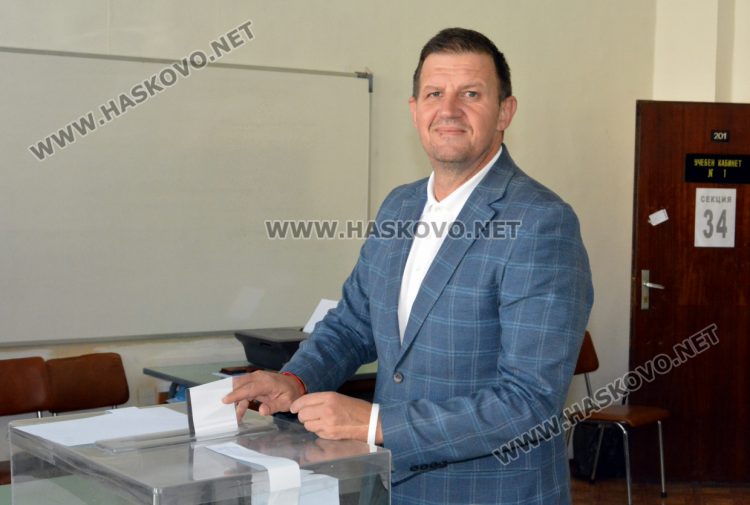 Станислав Дечев: Гласувах за всички, които носим Хасково в сърцето си
