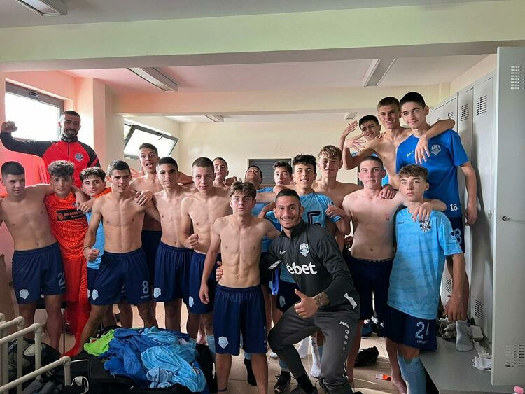 Разгромни победи за АРДА U16 и U15 в първенството