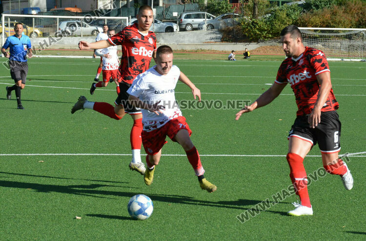 В Хасково имаше битка не само за кметския стол, а и във футболното първенство