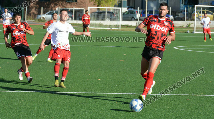В Хасково имаше битка не само за кметския стол, а и във футболното първенство